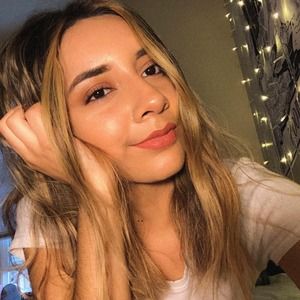 Meet your Posher, Nadia